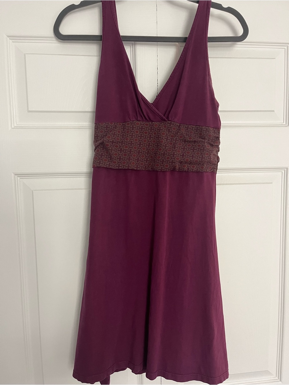 Patagonia Plum Sleeveless V-Neck Dress with Patterned Waistband